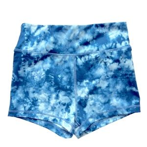 American Eagle The Everything Shortie Blue Tie Dye Shorts size Small
